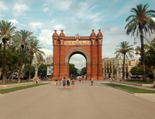 is barcelona worth visiting