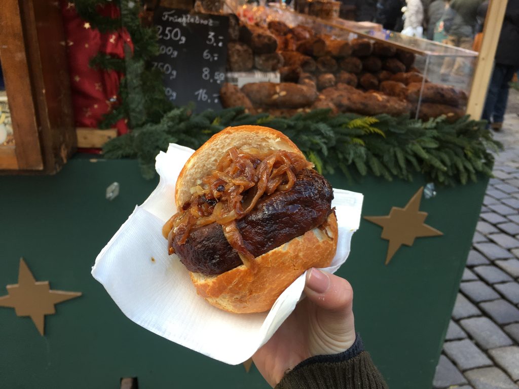 where to eat at the nuremberg christmas market