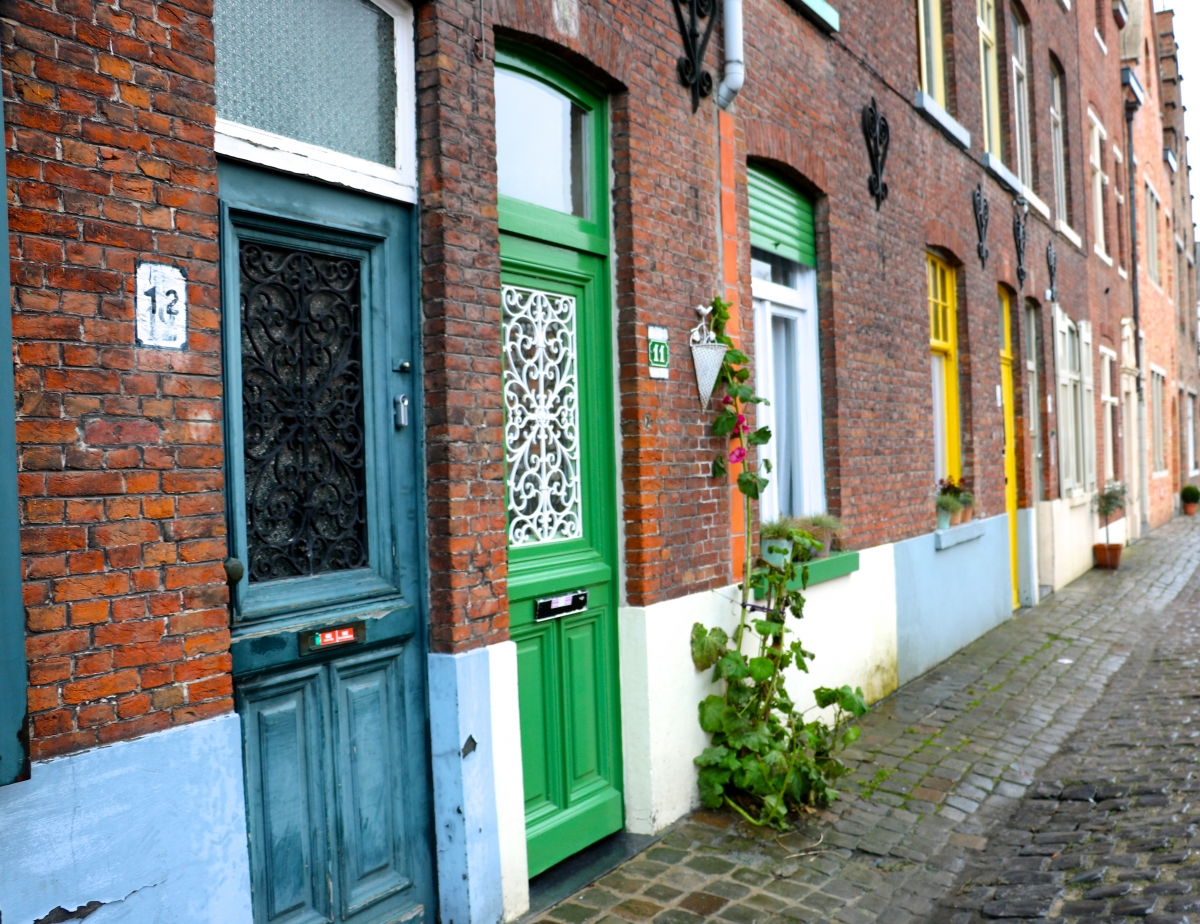 colorful doorways in Bruges